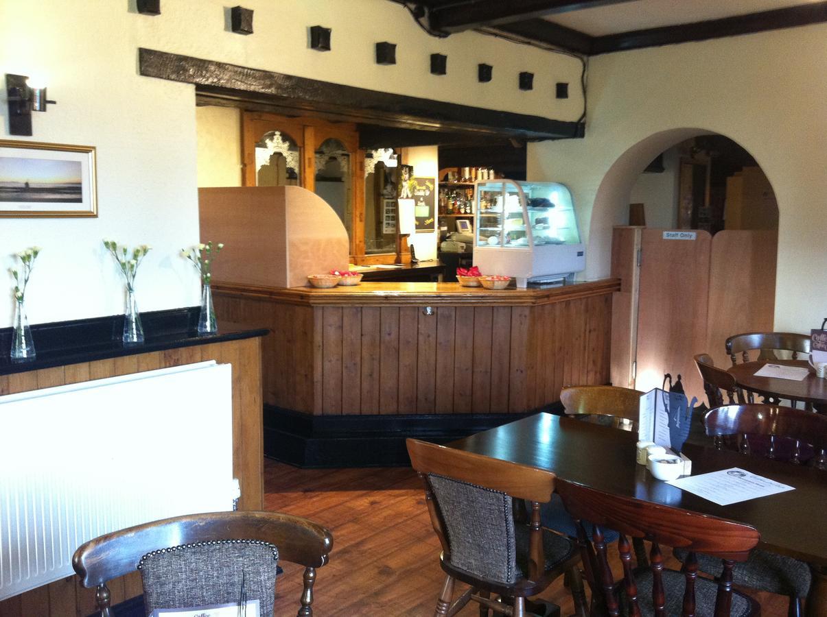 Bed and Breakfast The Coffee Pot Tavern Potterspury Экстерьер фото